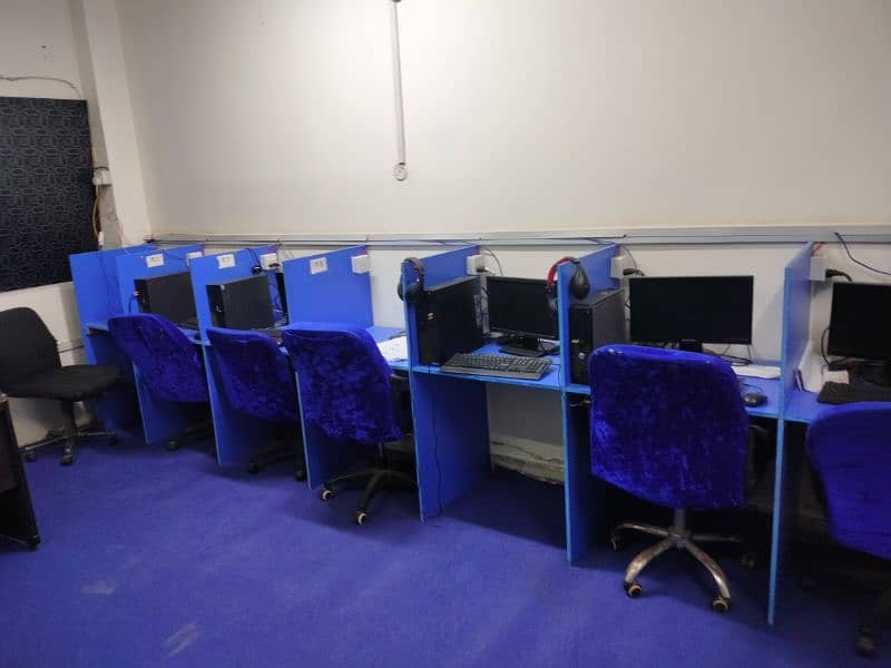 22 seats call center available at SMCHS BL-A Sharah Faisal 4