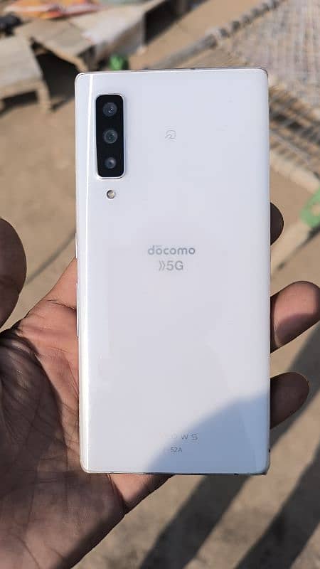 Arrows F-52A 8GB/128GB snapdragon 765 Chipset 0