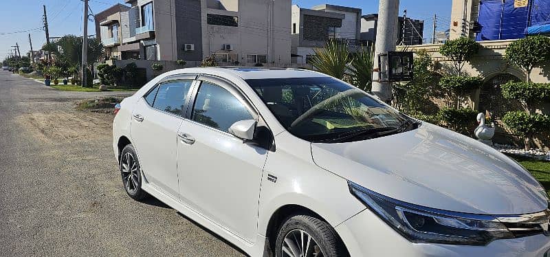 Toyota Altis Grande 2018 1