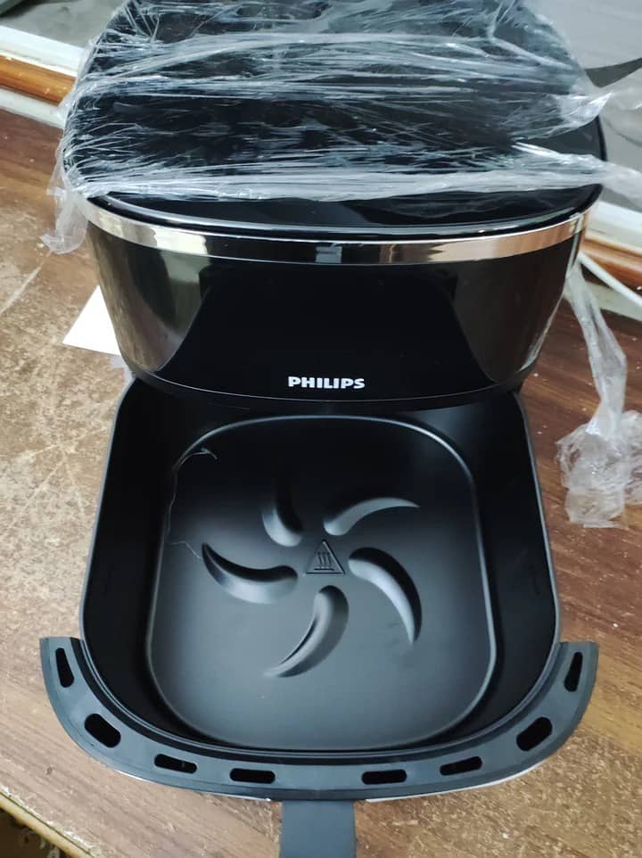 Philips New Air Frier with Purchasing Recipt 3