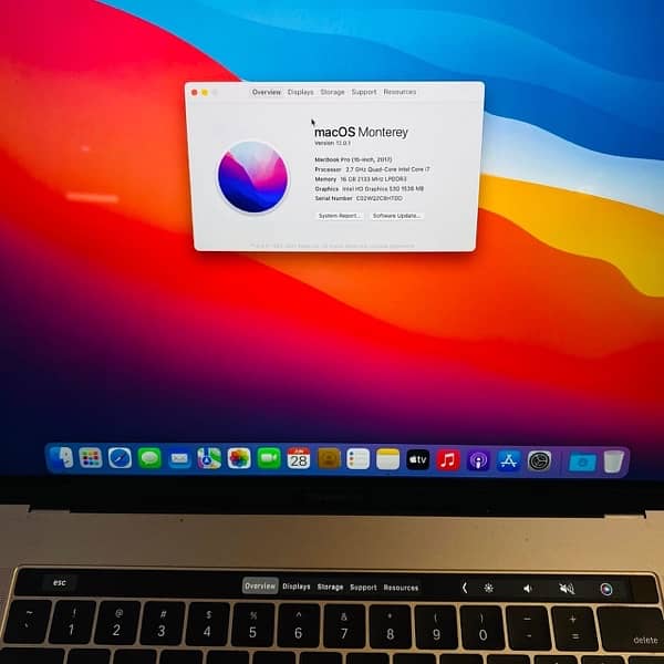 Macbook pro late 2017 15inch core i7 16/512 9