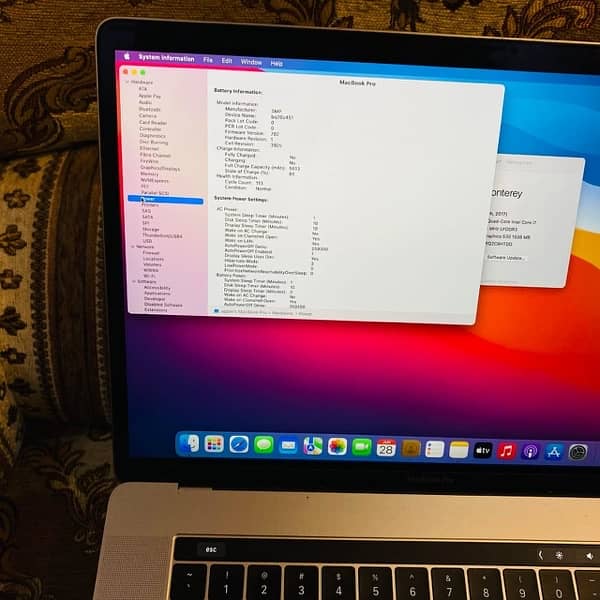 Macbook pro late 2017 15inch core i7 16/512 10