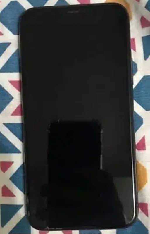 iPhone 11 Pro in good condition 2