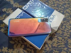 vivo Y53s 8+4/128 box charger