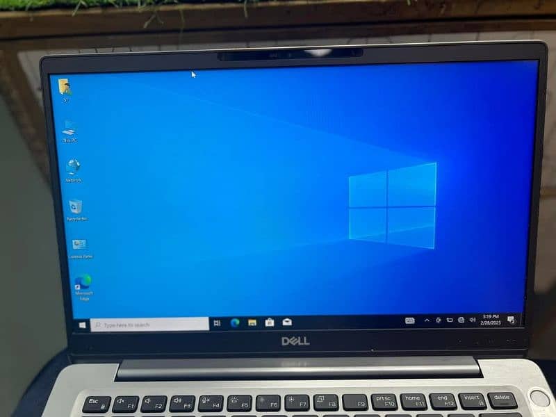 Dell Latitude 7300 5