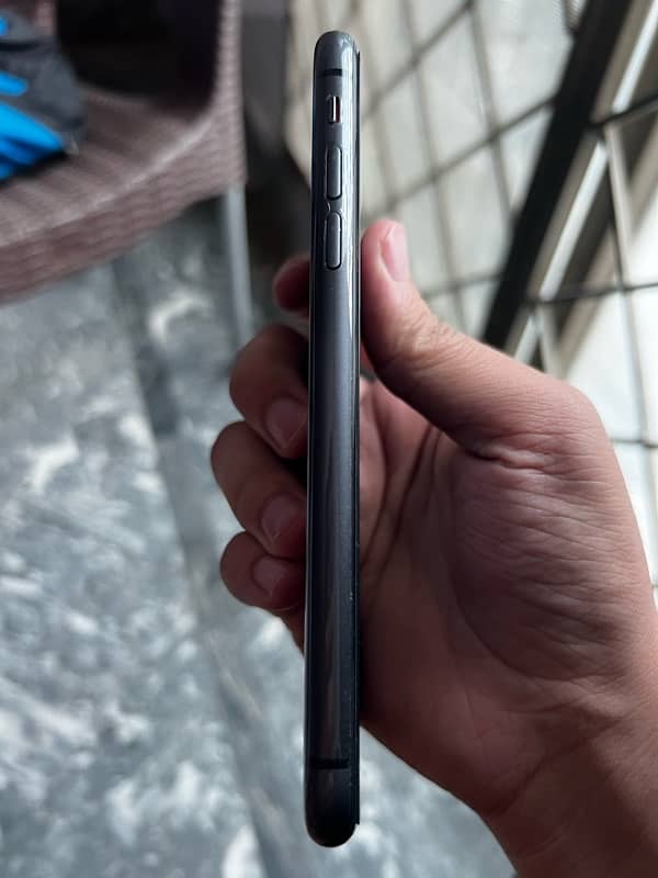 iPhone 11 Jv 64Gb 4months Sim Time 5