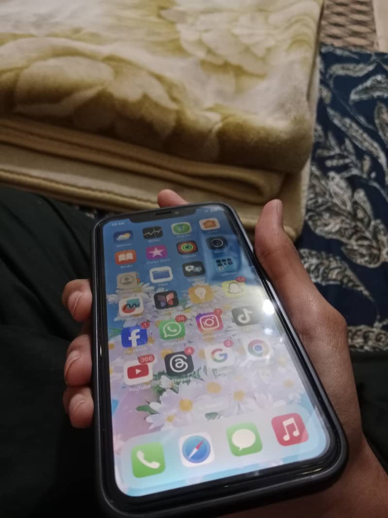 Apple iPhone XR 3