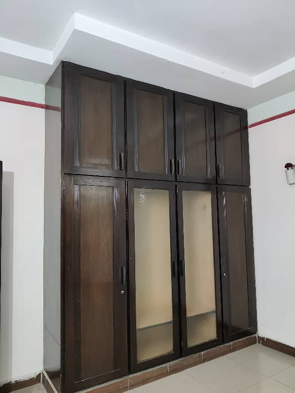 10 Marla Upper portion For Rent iqbal town 8