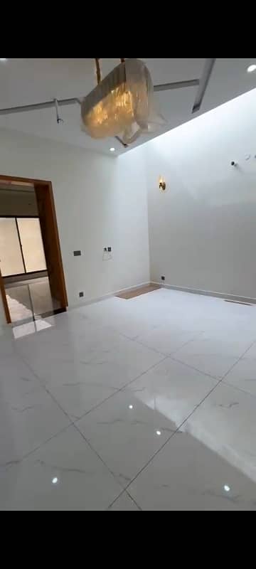 Brand New Luxurious 8 Marla House for Rent 8