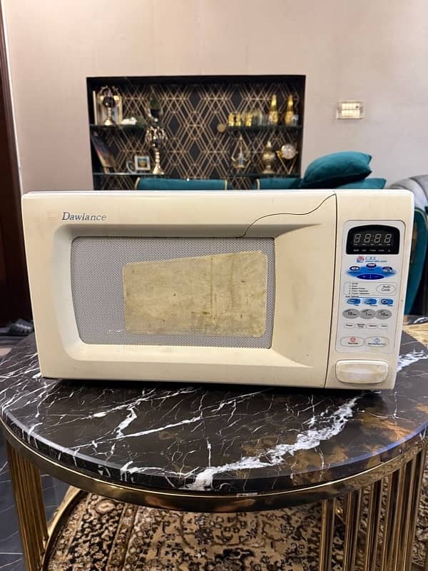 Dawlance microwave oven 1