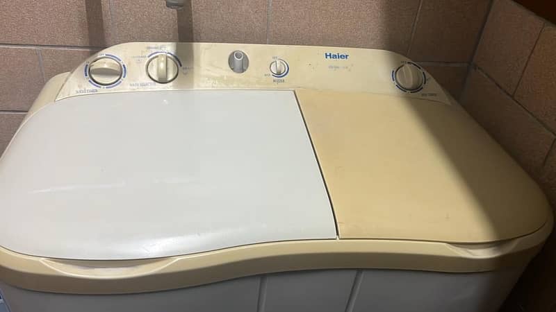 Haier twin tab washing machine 0