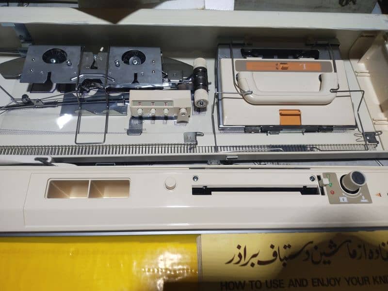 brother knitting machine KH840 5