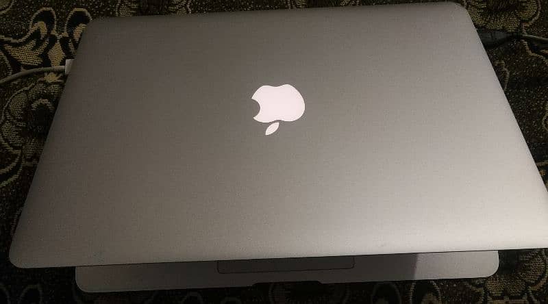 MacBook Air 2016 / 4 GB 1600 mhz DDR3 2