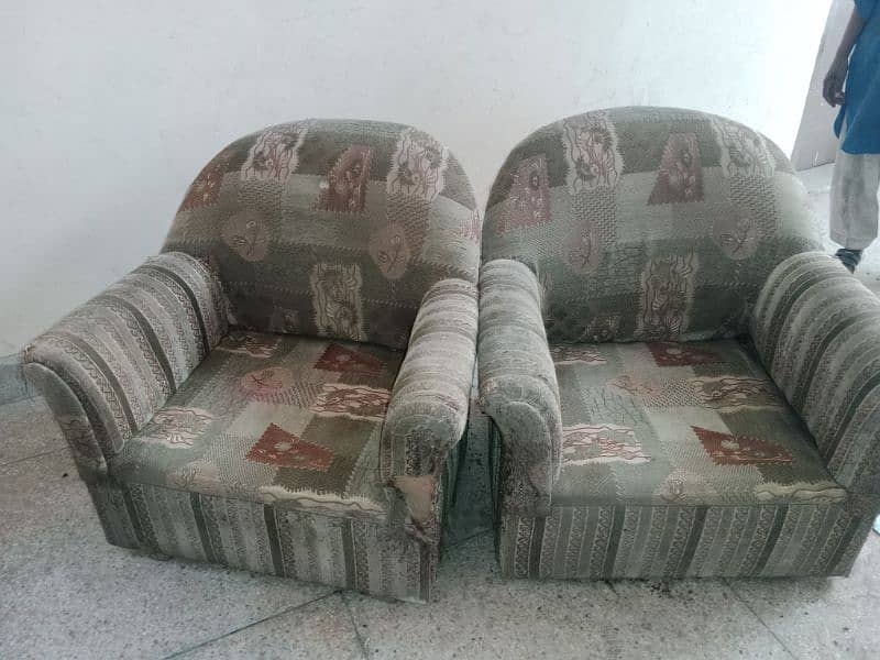 5 seater sofa ,,,3 and 1,1,,, comfortable sofa,,, 2