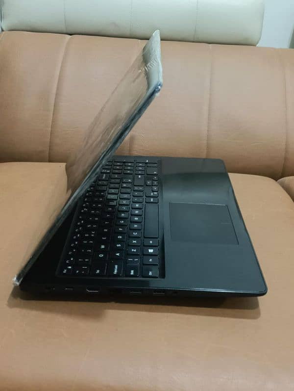 Dell i5 8 Gen Graphic Machine 1