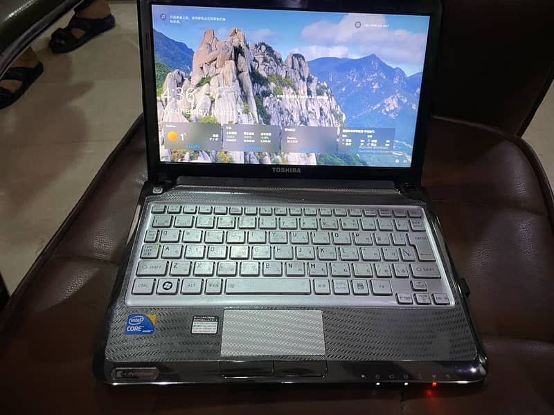 Toshiba Dynabook core i3 0