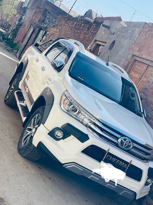 Toyota Hilux 2020 5