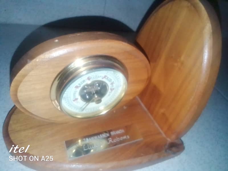 VINTAGE BAROMETER 5