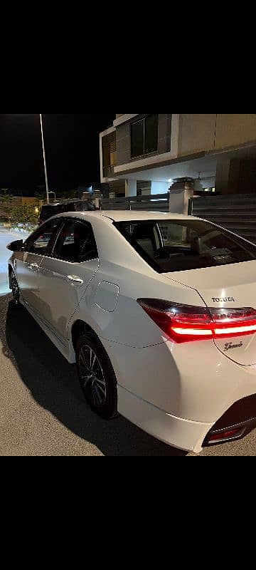 Toyota Corolla Altis 2020 4