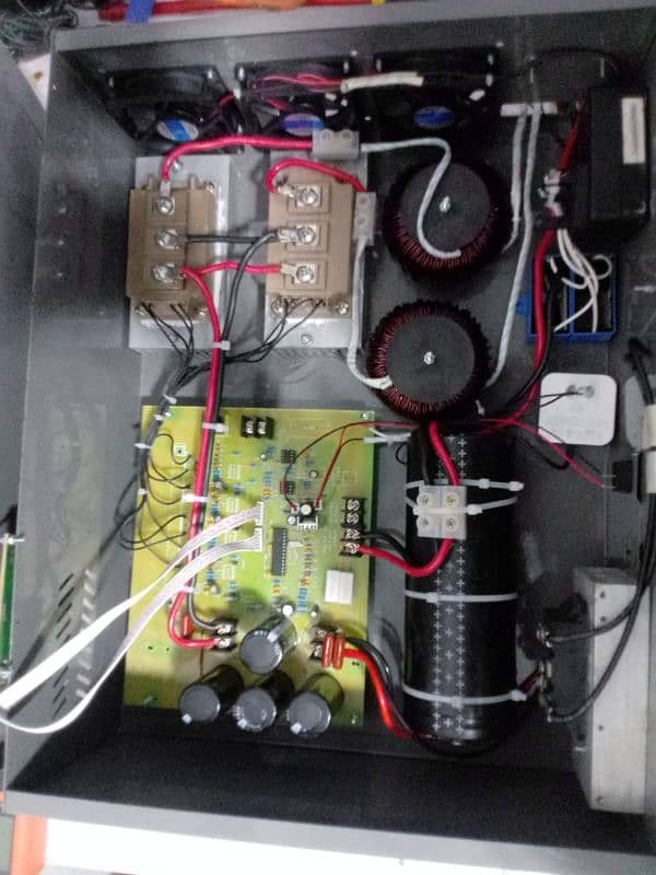 Off Grid Solar Inverter without Battery 2