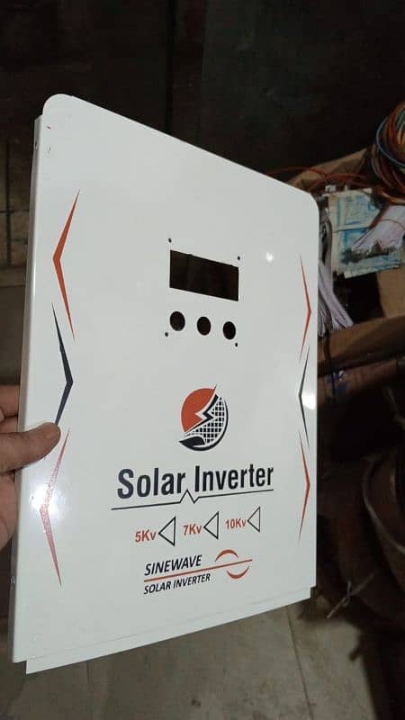 Off Grid Solar Inverter without Battery 3