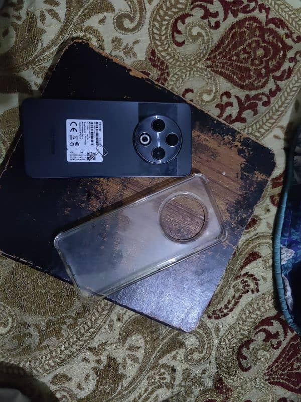 tecno spark 30 condition 10 v 10 7