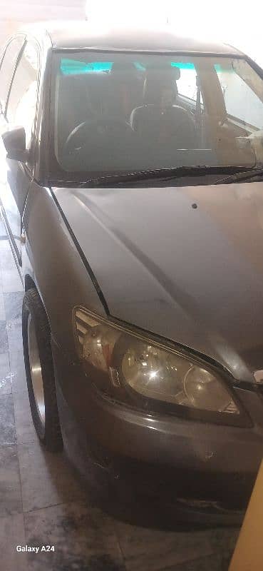 Honda Civic EXi 2004 3