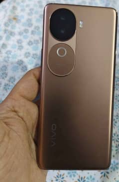 Vivo v40e 8/256gb Royal Bronze