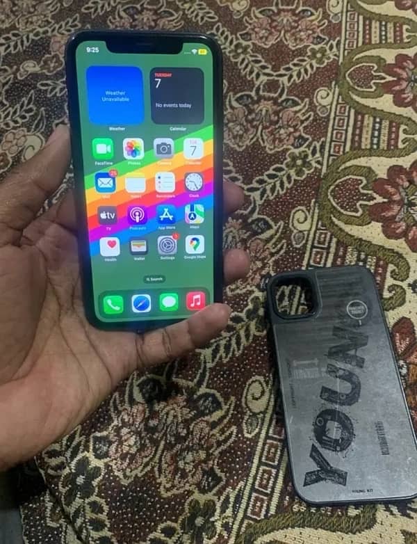 Iphone 11 NON PTA JV WATERPACKED SIM WORKING 0