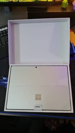 Surface Pro 11 Snapdragon X Elite 1 TB SSD 32 GB RAM New Box Opened