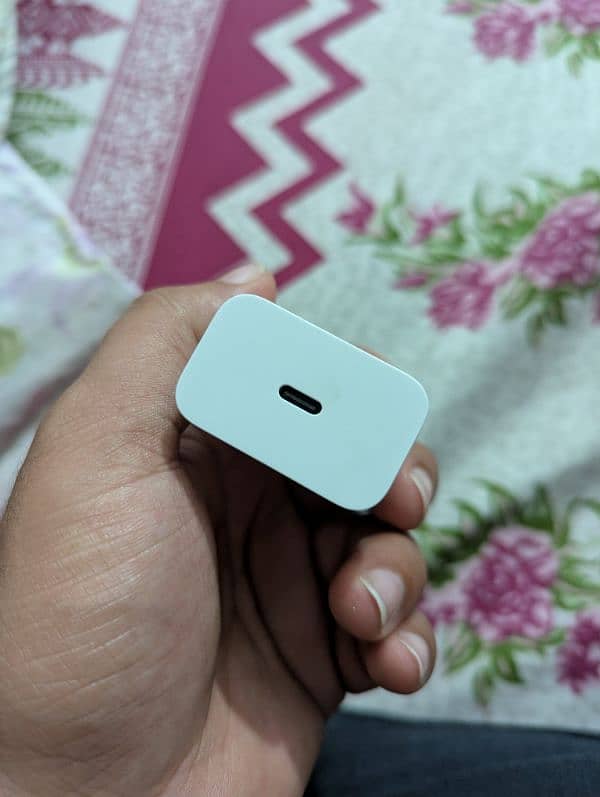 Google pixel 30w original charger 2