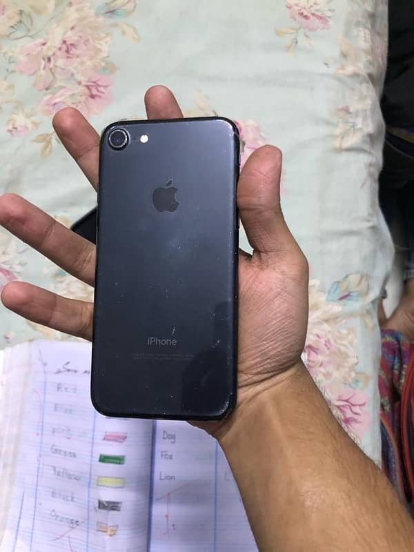 iPhone 7 128gb Pta approve 0