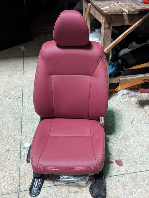 all cars seats poshish available 1