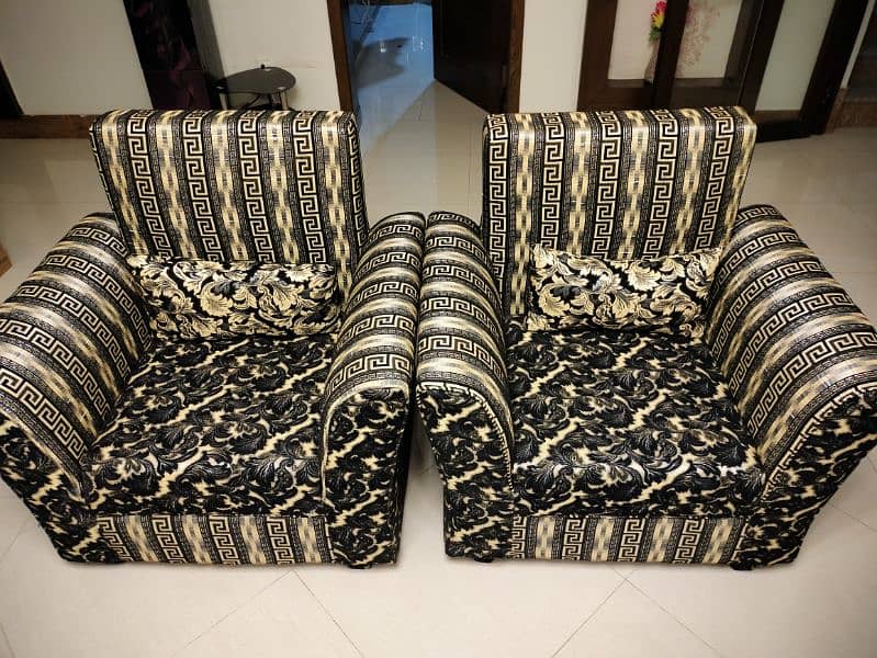 5 seater sofa with setty/dewan 1