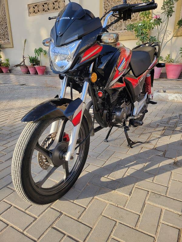 Honda CB 150 F_ Model -2019 Hyderabad Registerd 1st owner 3