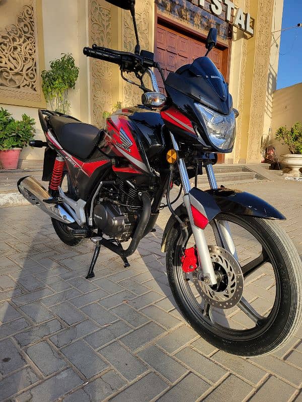 Honda CB 150 F_ Model -2019 Hyderabad Registerd 1st owner 4