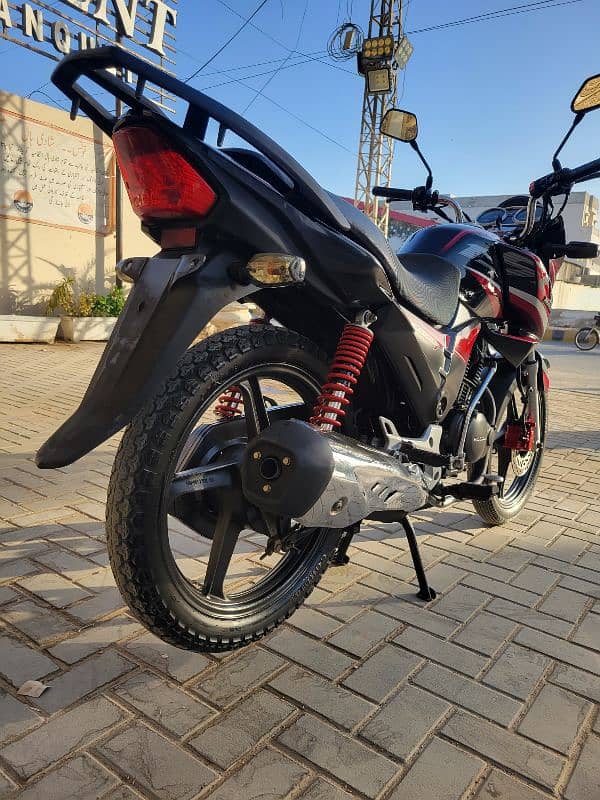 Honda CB 150 F_ Model -2019 Hyderabad Registerd 1st owner 7