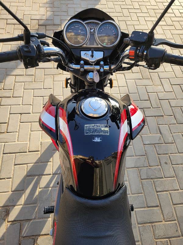 Honda CB 150 F_ Model -2019 Hyderabad Registerd 1st owner 10