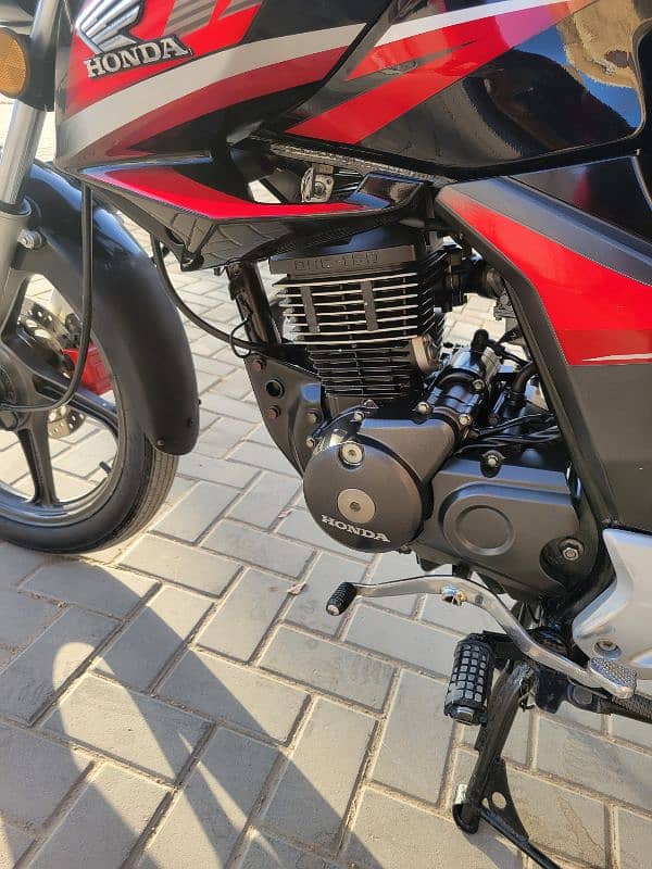 Honda CB 150 F_ Model -2019 Hyderabad Registerd 1st owner 11