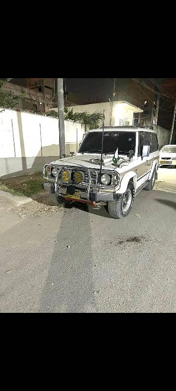 Mitsubishi Pajero 1989 7