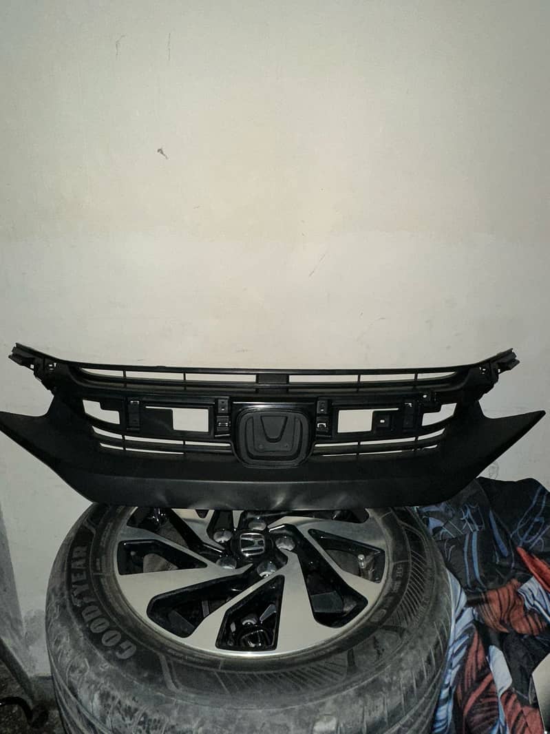 Honda Civic 10th Gen OEM Front Grill for Sale 3