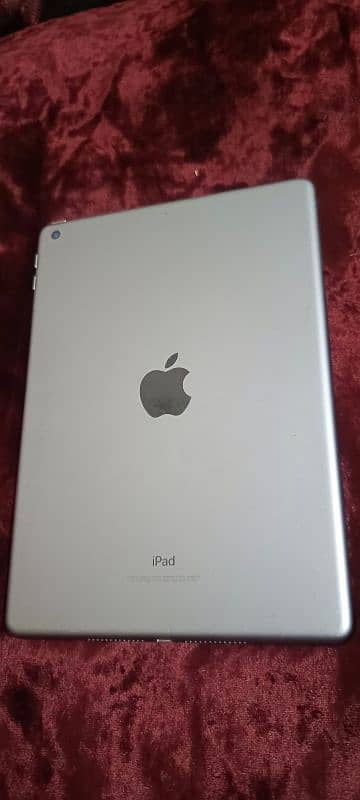 ipad 6 generation good condition 2