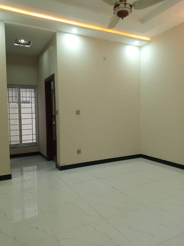 8 Marla Double Unit Beautiful Full House For Rent At Reasonable Price 4