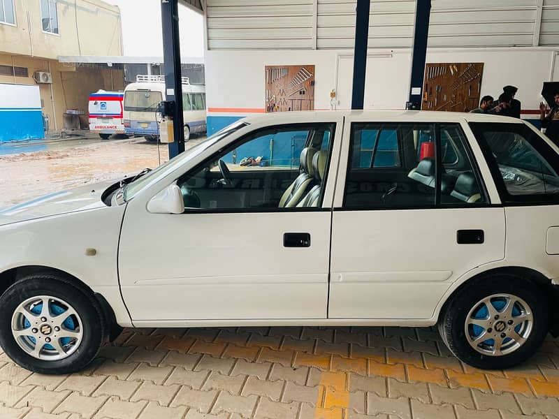 Suzuki Cultus Limited Editon -2016 4