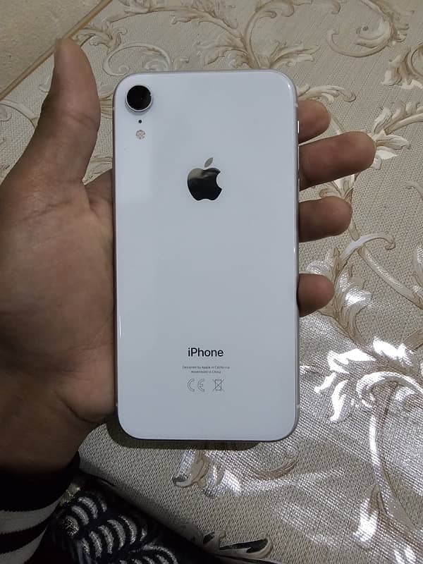 I phone Xr  factory unlock 64 Gb battery health 78 Face ID ok 0