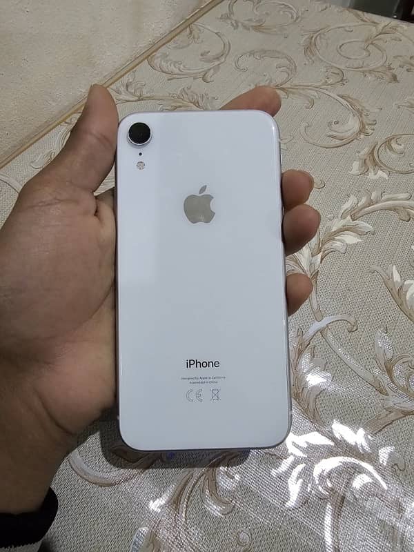 I phone Xr  factory unlock 64 Gb battery health 78 Face ID ok 3