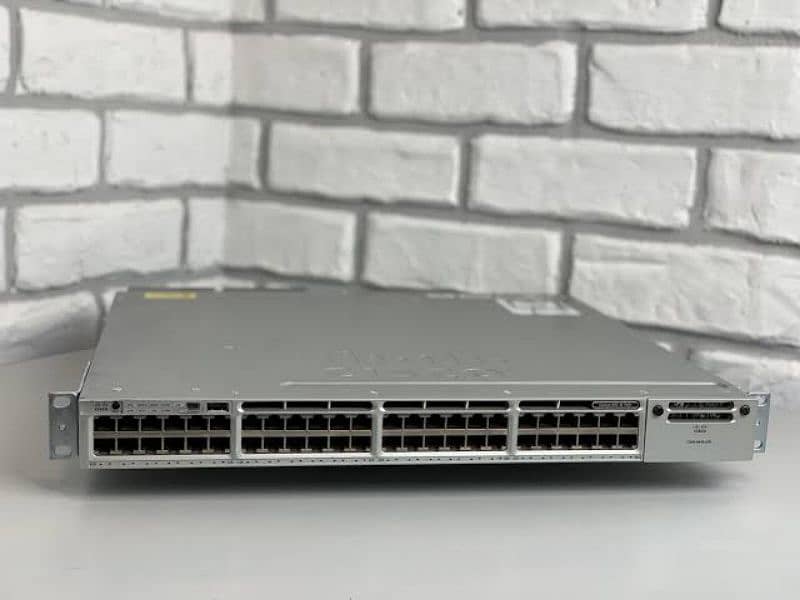 Cisco WS-C3850-48T All Gigabit Switch Layer3 0