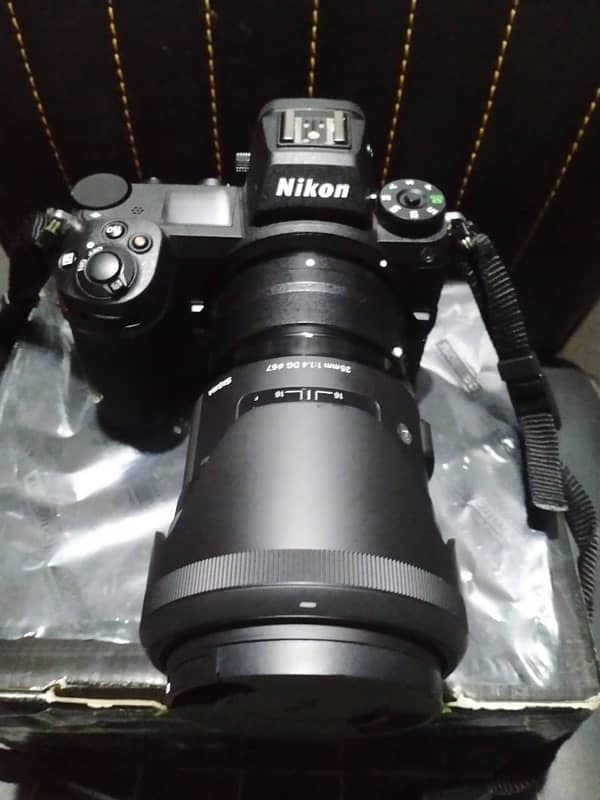 nikon z6ii 10 10 condition bht kam use kiya ha condition ap akr check 1