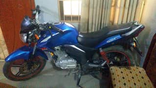 Suzuki gsx 125 2023 just like new Hardly used 03142596871