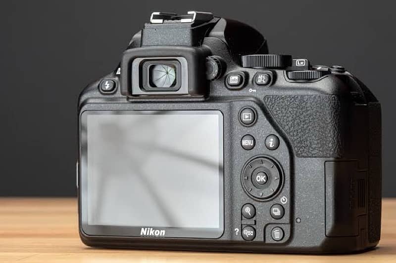 Nikon D3500 2